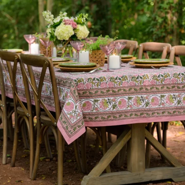 Discount Pomegranate Inc Bohemian Floral Moss & Mauve Tablecloth