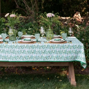 Hot Pomegranate Inc Gardenia Vine Emerald Tablecloth