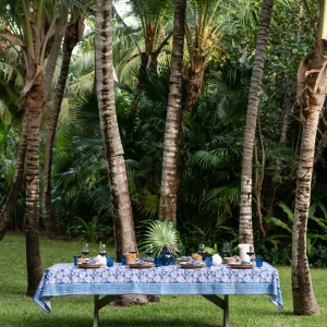 Discount Pomegranate Inc Grecian Palm Blue & Orchid Tablecloth