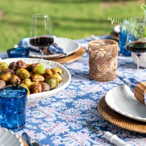 Discount Pomegranate Inc Grecian Palm Blue & Orchid Tablecloth