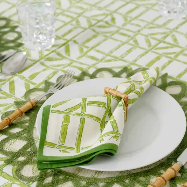 Fashion Pomegranate Inc Green Edge Woven Round Placemats | Set 4