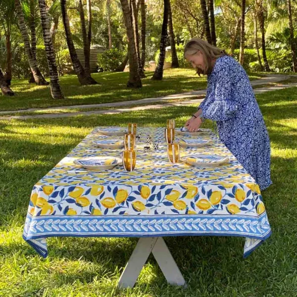 Clearance Pomegranate Inc Mod Lemon Tablecloth