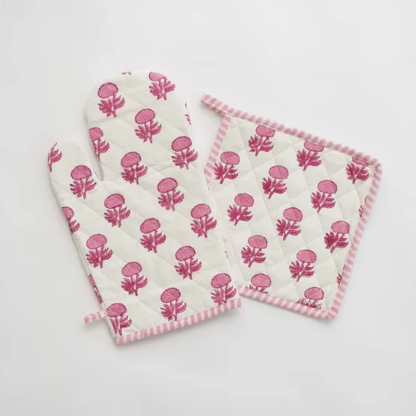 Discount Pomegranate Inc Rosé Oven Mitt Set