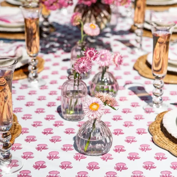 Discount Pomegranate Inc Rosé Tablecloth