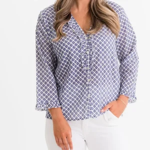 Online Pomegranate Inc Royal Clover Flange Button Blouse