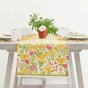 Fashion Pomegranate Inc 70s Flower Table Runner