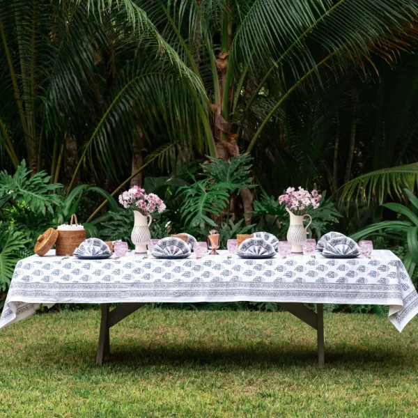 Sale Pomegranate Inc Sagar Blue & Magenta Tablecloth