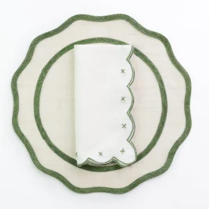 Fashion Pomegranate Inc Scalloped Knot Green Embroidered Linen Napkin | Set of 4